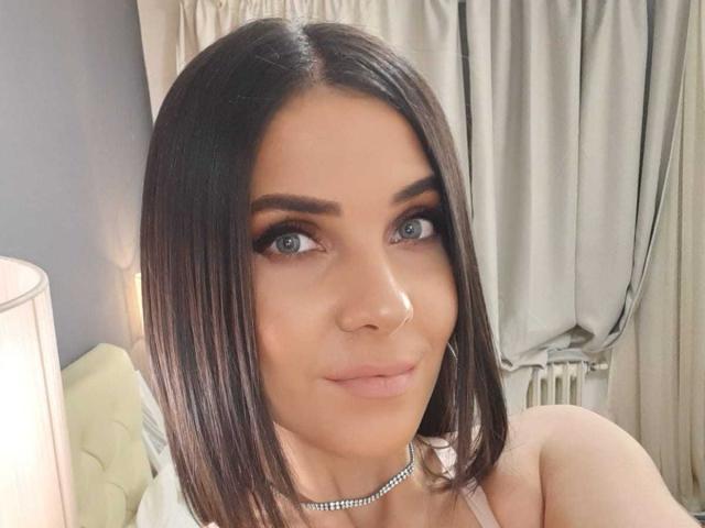 LovelyKinsley - Live porn &amp; sex cam - 8549900