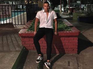 LiamPeterss - Live sexe cam - 8581952