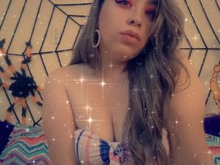 NadiaJones - Sexe cam en vivo - 8585096