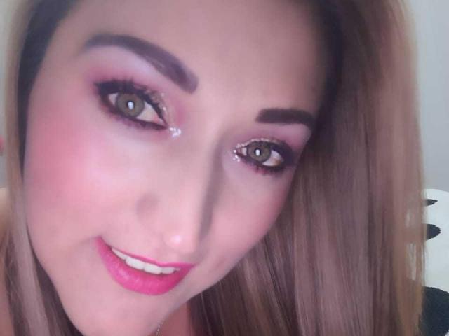 AnnetChau - Live Sex Cam - 8585916