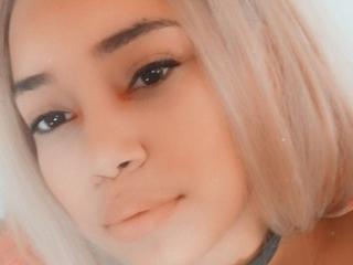 candymilkhot - Live sexe cam - 8592344