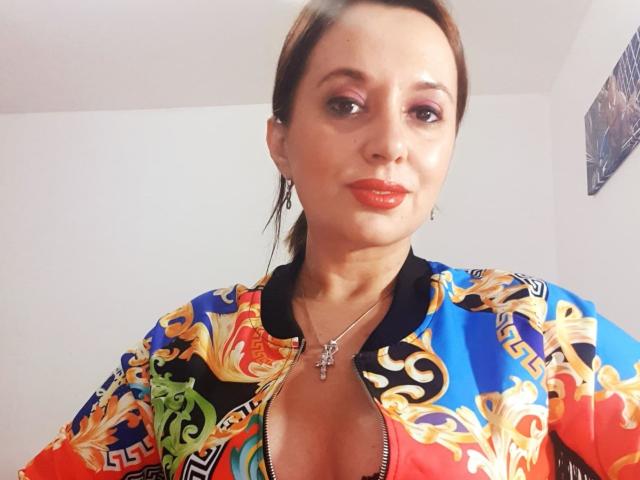 MaitresseBelle - Sexe cam en vivo - 8601352