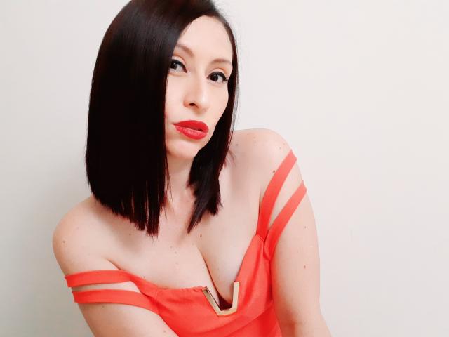 AliceRossi - Live sex cam - 8638712