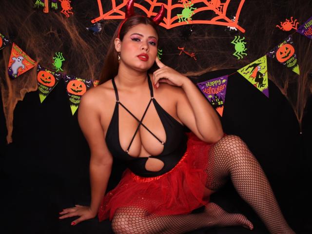 AdelleFontaineX - сексуальная веб-камера в реальном времени - 8643868