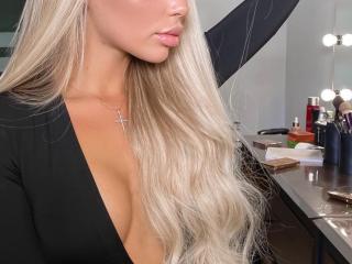 MonikaWerori - Live porn & sex cam - 8657912