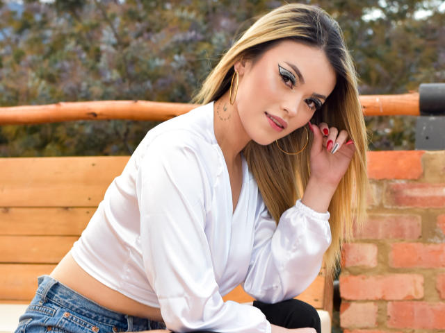 AmelieeBaudin - Sexe cam en vivo - 8660112