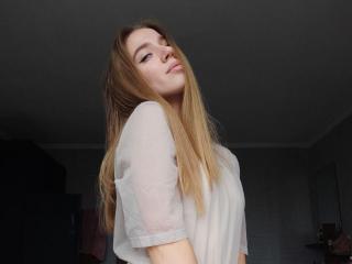 KatDeLunna - Live Sex Cam - 8679580