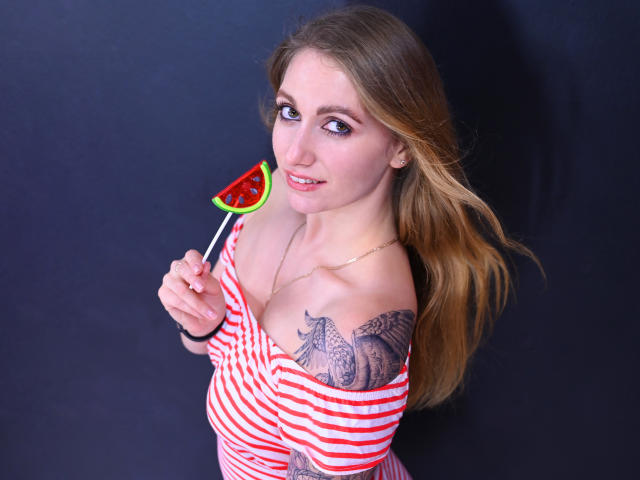 MalvinaLove - Live sexe cam - 8681688