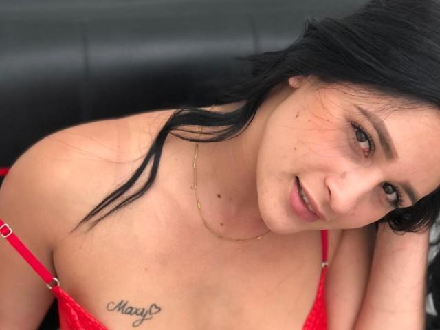 NatashaAdamsX - Live Sex Cam - 8726560