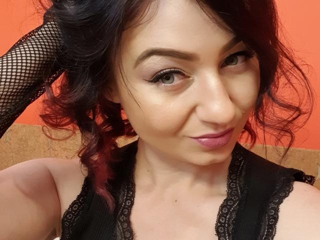 JolieXKitty - Live Sex Cam - 8758260