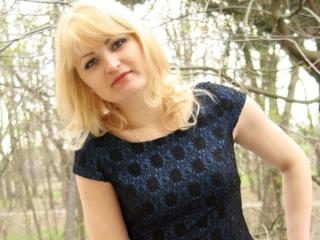 MeganQGold - Live sex cam - 8760188