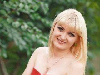 MeganQGold - Live sex cam - 8760248