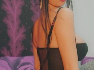 BrunetteBabe69 - Live sexe cam - 8788612