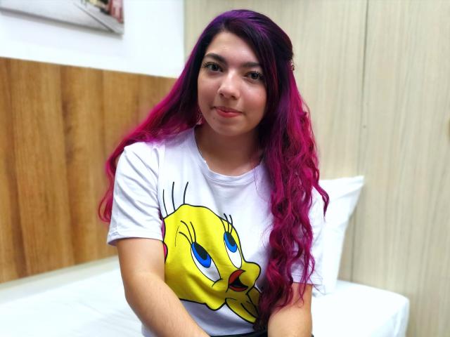 KiaraJonnes - Live sex cam - 8789592