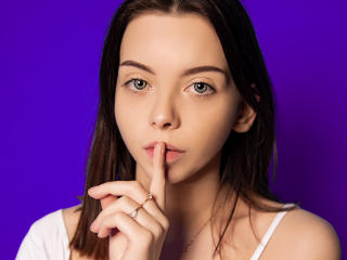 ZaraBrooks - Live sexe cam - 8799580