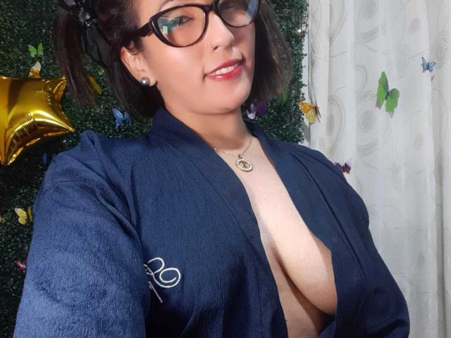 DaniaHot - Live sex cam - 8828656