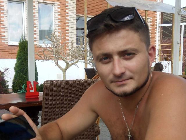 NickKlays - Live sex cam - 8850740