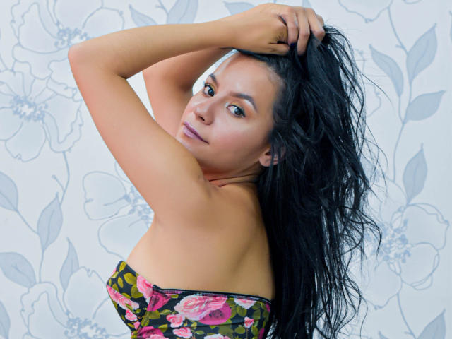 LiaTaylor - Sexe cam en vivo - 8852236