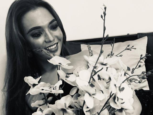 SamanthaVeyronTS - Sexe cam en vivo - 8855344