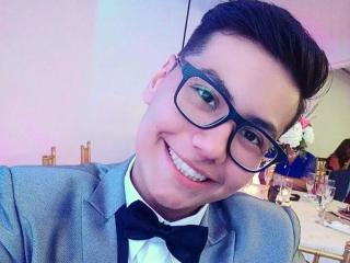 ShinyMan - Live sexe cam - 8858856