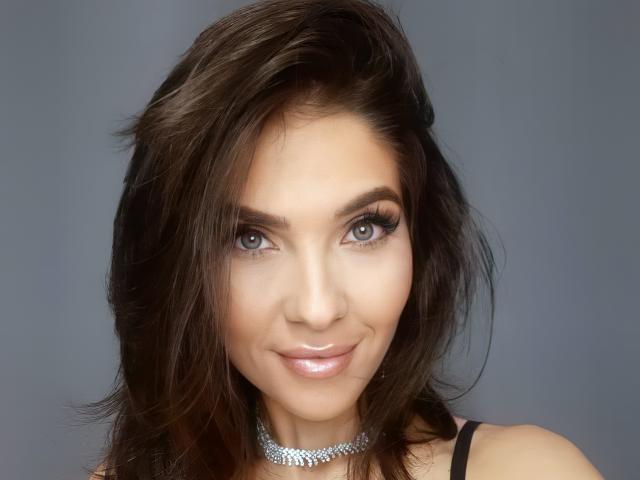 LovelyKinsley - Live sex cam - 8873440