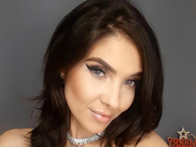 LovelyKinsley - Live sex cam - 8873444
