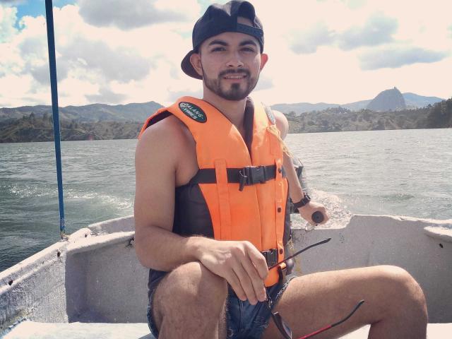 ClarkBig - Sexe cam en vivo - 8888684