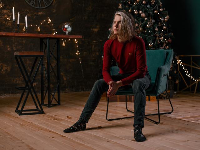 RobertWhites - Porno na żywo i seks kamera - 8896888