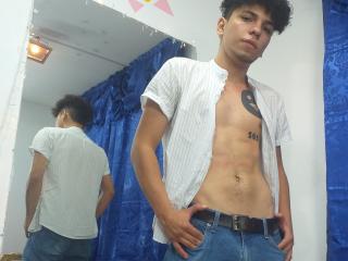 EthanAlexander - Sexe cam en vivo - 8924328