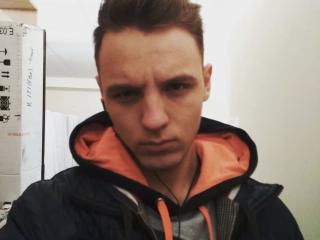 JamesFanni - Live sexe cam - 8932624