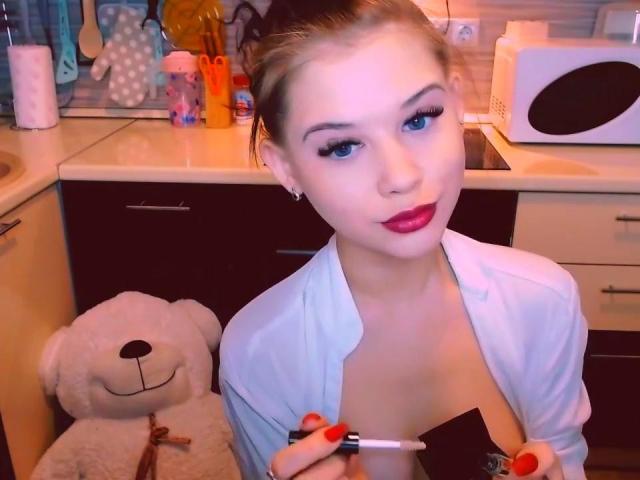 SashaGrace - Live sex cam - 8933536