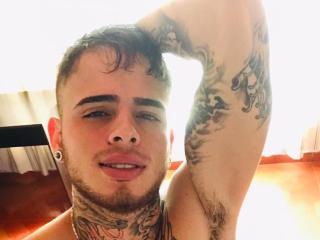 AronBoy - Live porn & sex cam - 8933892