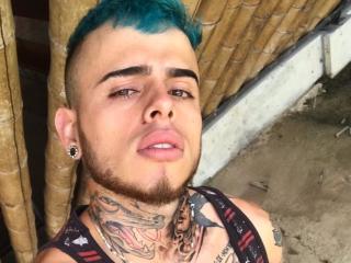 AronBoy - Live porn &amp; sex cam - 8933896