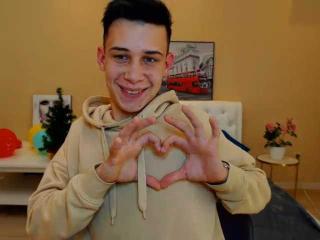 JamesButler - Live sexe cam - 8936500