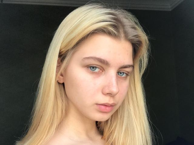 MelissaSteel - Live porn &amp; sex cam - 8944656