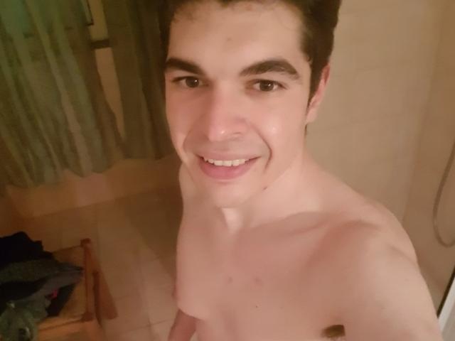 AdrianoX - Live sexe cam - 8947824