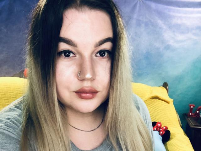 CherryXGirll - Sexe cam en vivo - 8951240