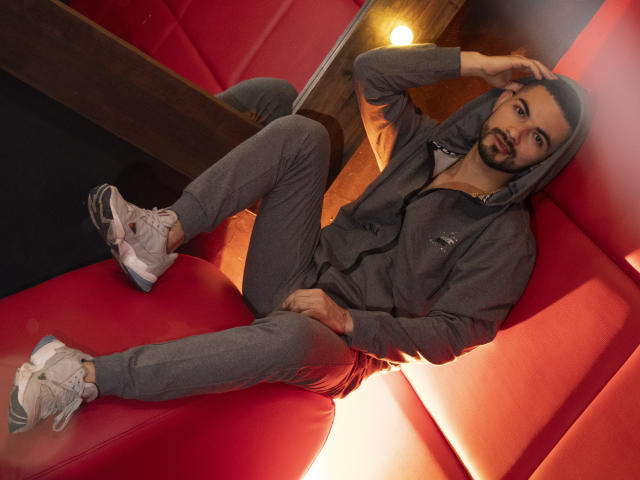 ClarkBig - Camera khiêu dâm &amp; quyến rũ trực tiếp - 8954856