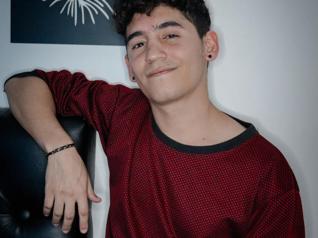 BlizzardAdnCloudd - Sexe cam en vivo - 8965896