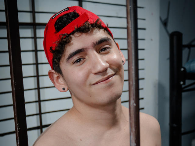 BlizzardAdnCloudd - Sexe cam en vivo - 8966048