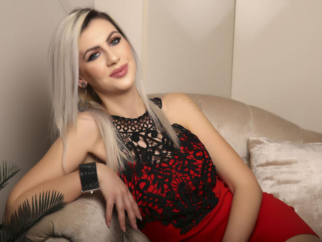 NadiaGriffin - Sexe cam en vivo - 8974012