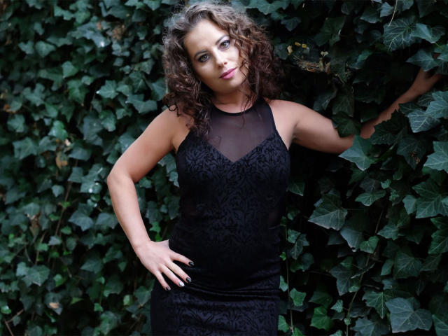 AlisaAnders - Live porn &amp; sex cam - 8976156