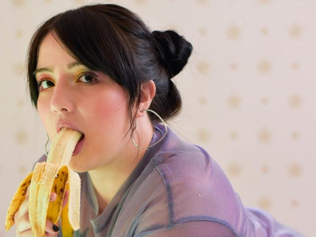 EmelyRose - Live sex cam - 8984216