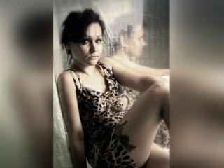 LillyQGold - Live sex cam - 8984584