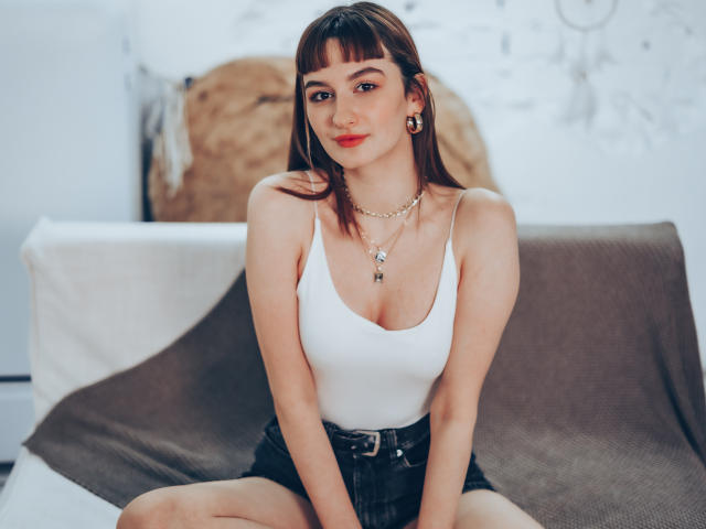 PristineFlower - Live sex cam - 9000184
