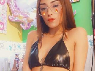 LaureenBroke - Live porn & sex cam - 9004344