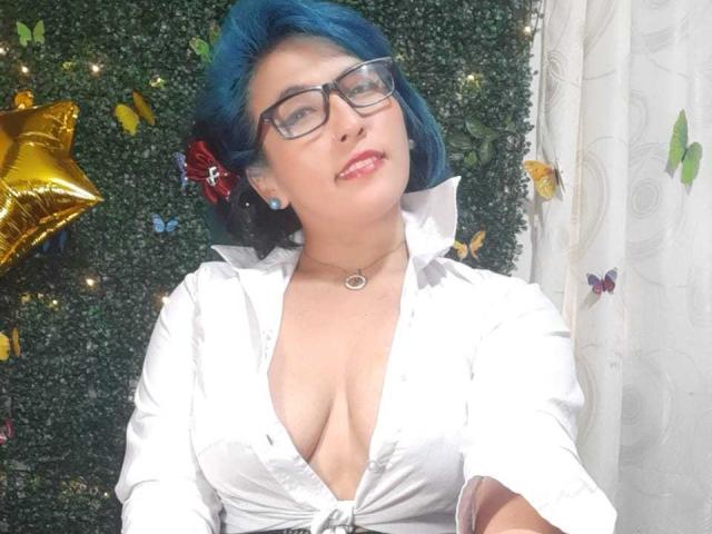 DaniaHot - Live sex cam - 9014696