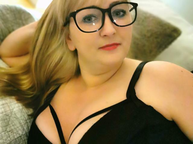 MarinaSweet - Sexe cam en vivo - 9025188