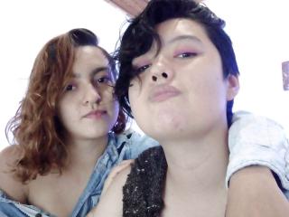 KarlaSaraFoxes - Live sexe cam - 9050152