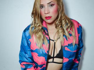Blonde Hair Chestnut Eye Babe BarbaraSilver